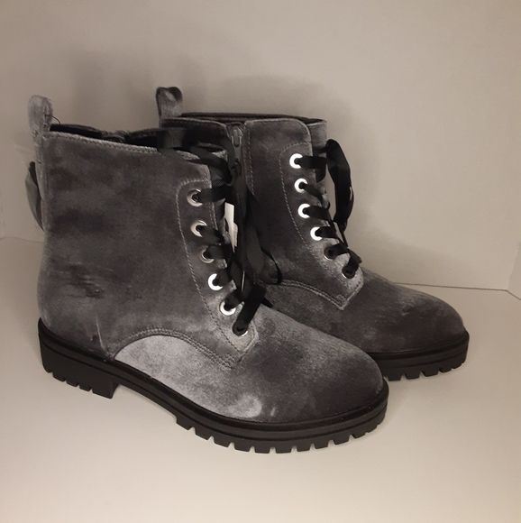 Rihanna🔥3 for$25Velvet Boots - Picture 4 of 8